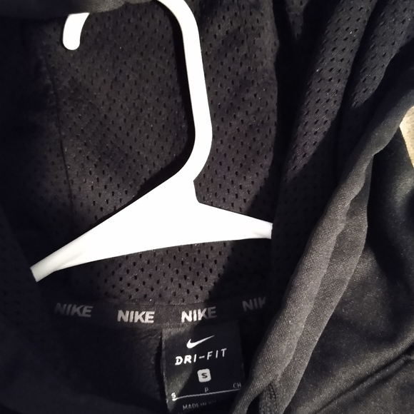 Unisex Small Black Dri -fit Nike Hoodie - Picture 3 of 6